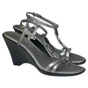 NWOT Italian Shoemakers Silver Metallic Wedge Sandals Strappy T Strap Heels 8.5
